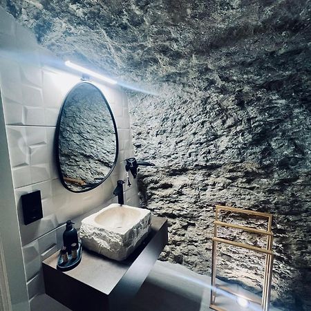Cueva Luxe Las Calcetas Setenil De Las Bodegas Extérieur photo